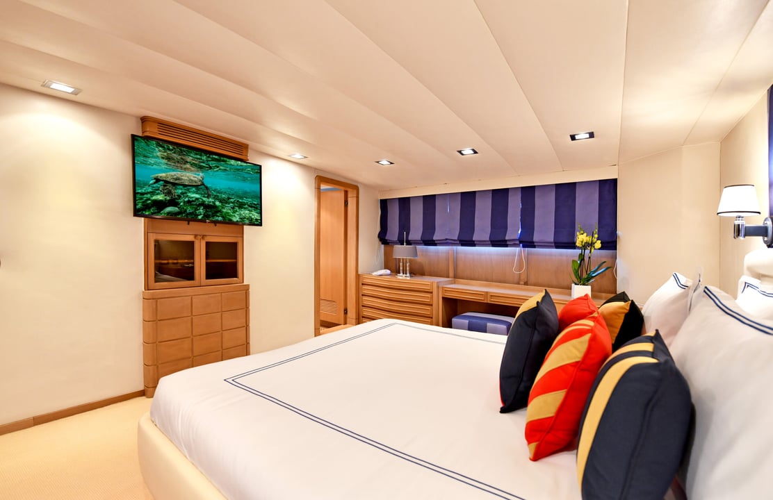 yacht image