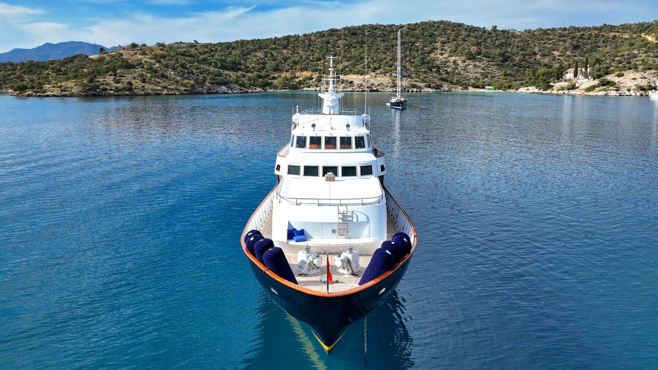 yacht image