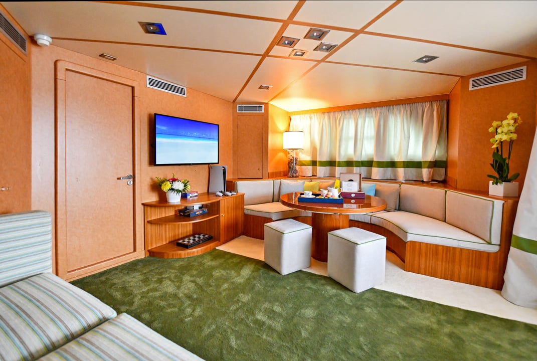 yacht image