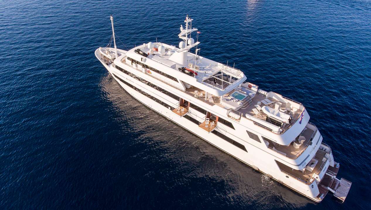 yacht image