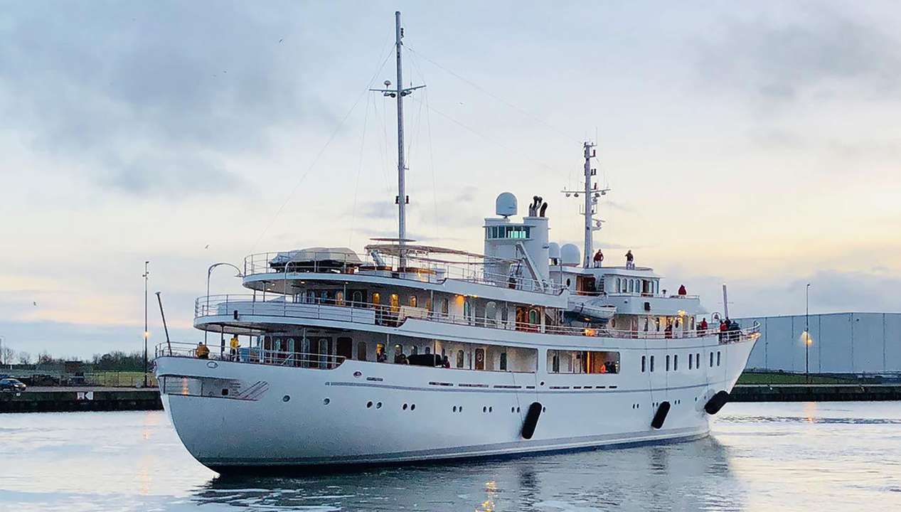 yacht image
