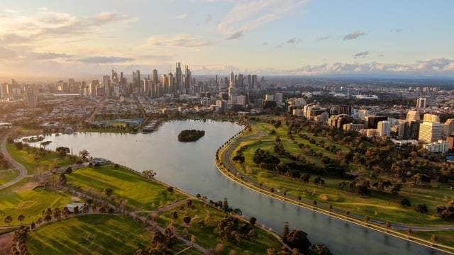 Melbourne Race Week 2025 – Yacht Packages On MISCHIEF