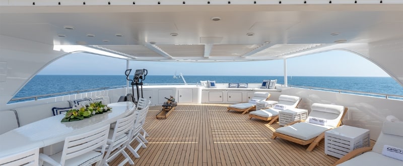 luxury-yacht-sun-deck-queensland