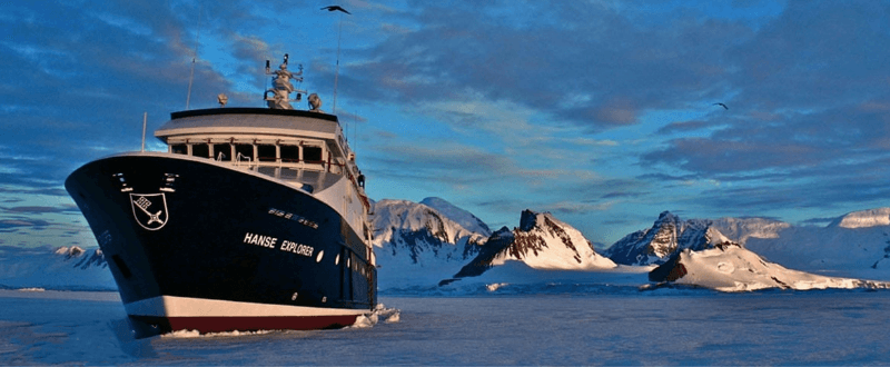 luxury-yacht-charter-antarctica