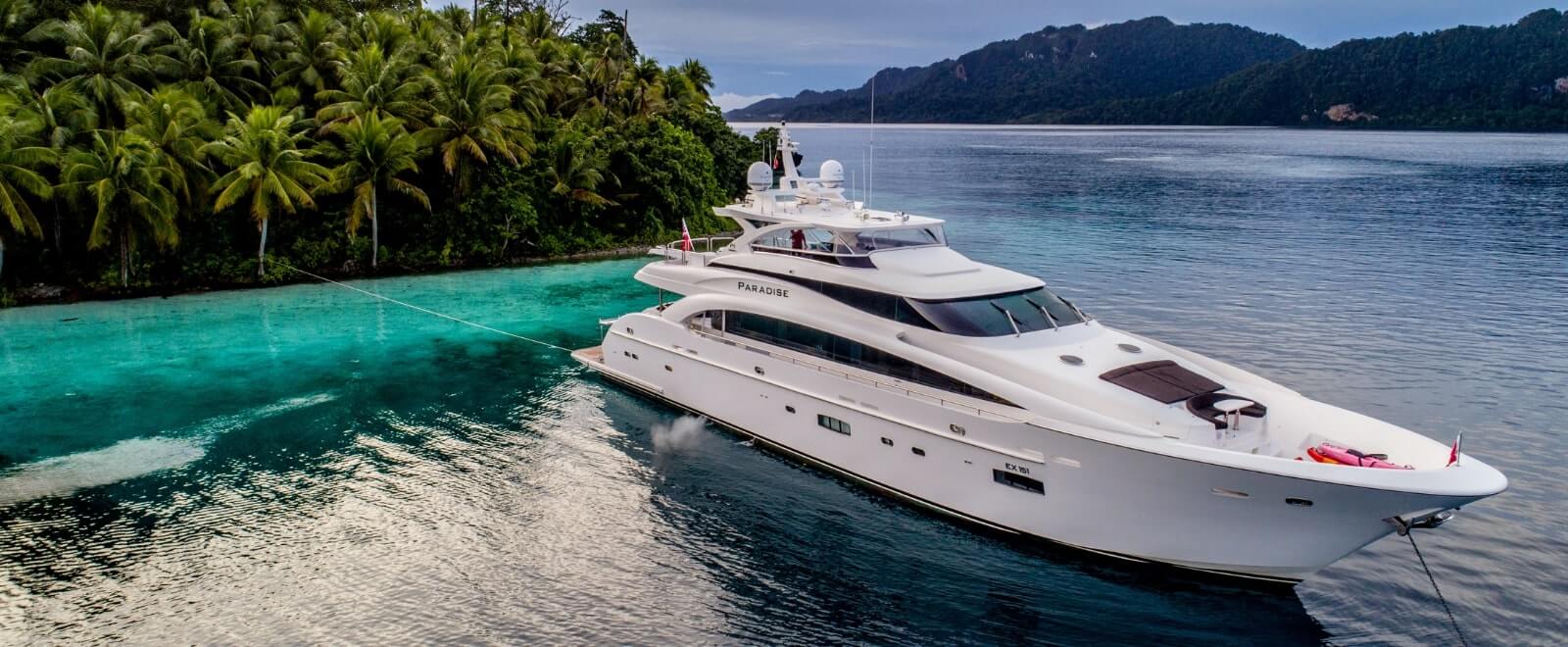 private-luxury-superyacht