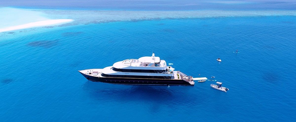 luxury-charter-yacht-maldives