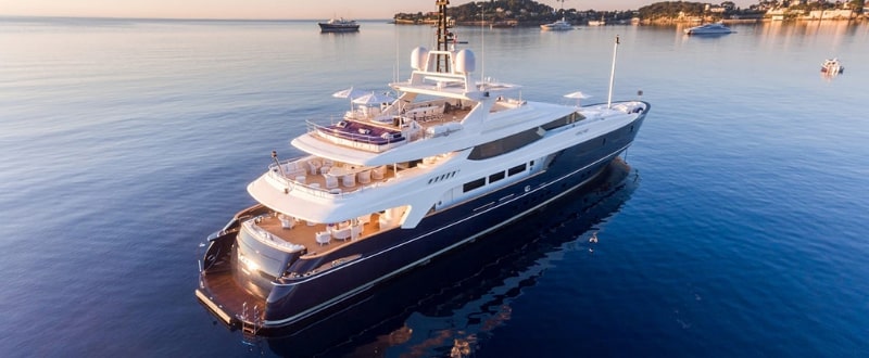 luxury-yacht-charter-sydney-harbour