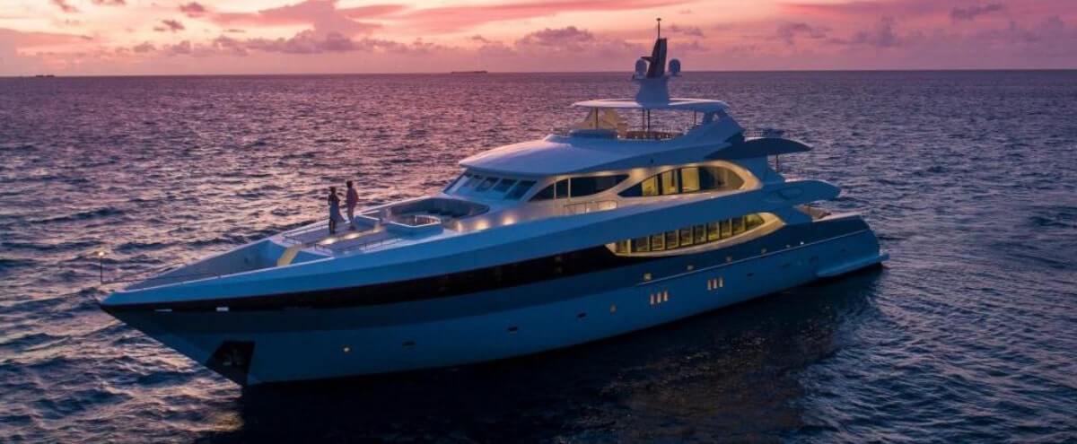  maldives-sunset-yacht-charter