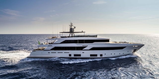 CUSTOM LINE NAVETTA 42