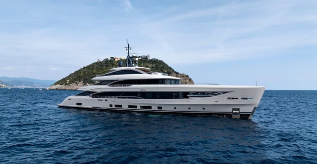 Benetti bnow 50