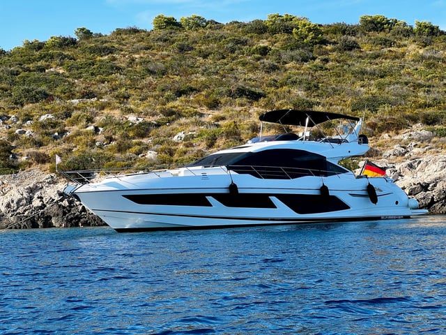 Sunseeker 74 Sport Yacht