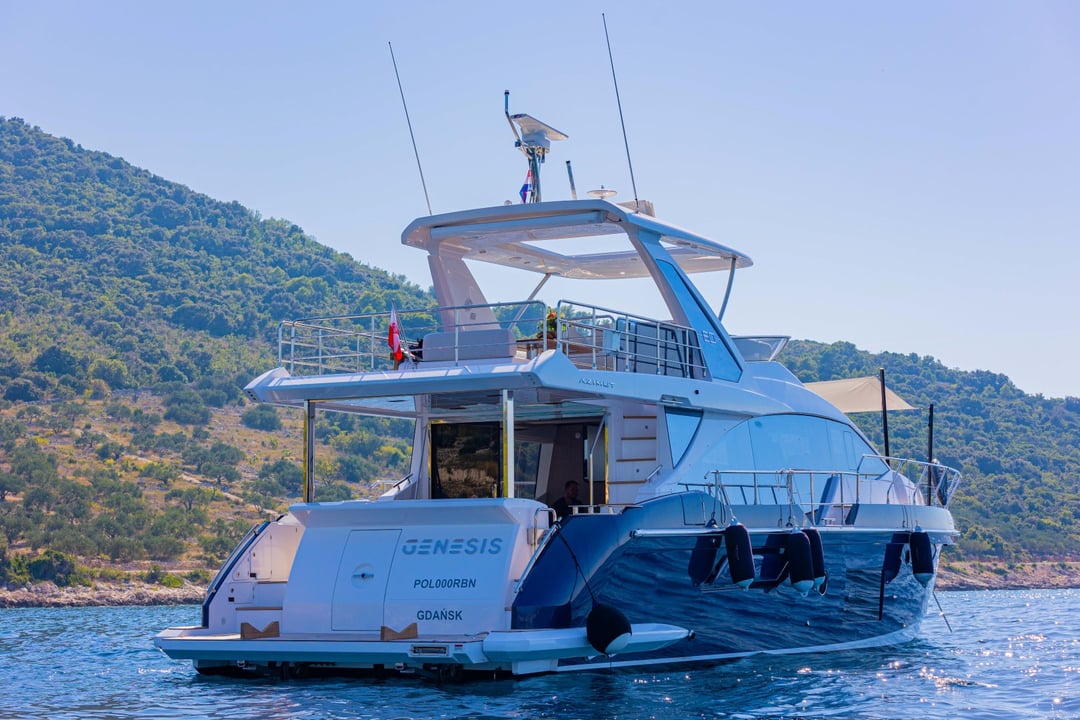 yacht image