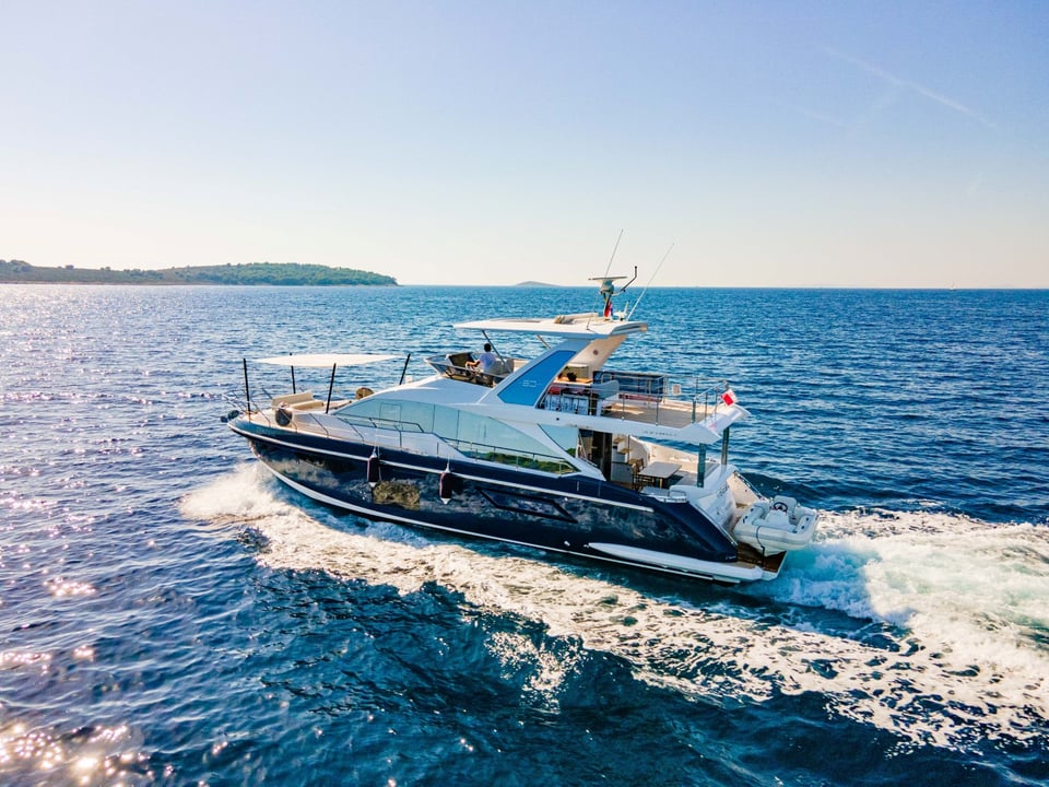 yacht image