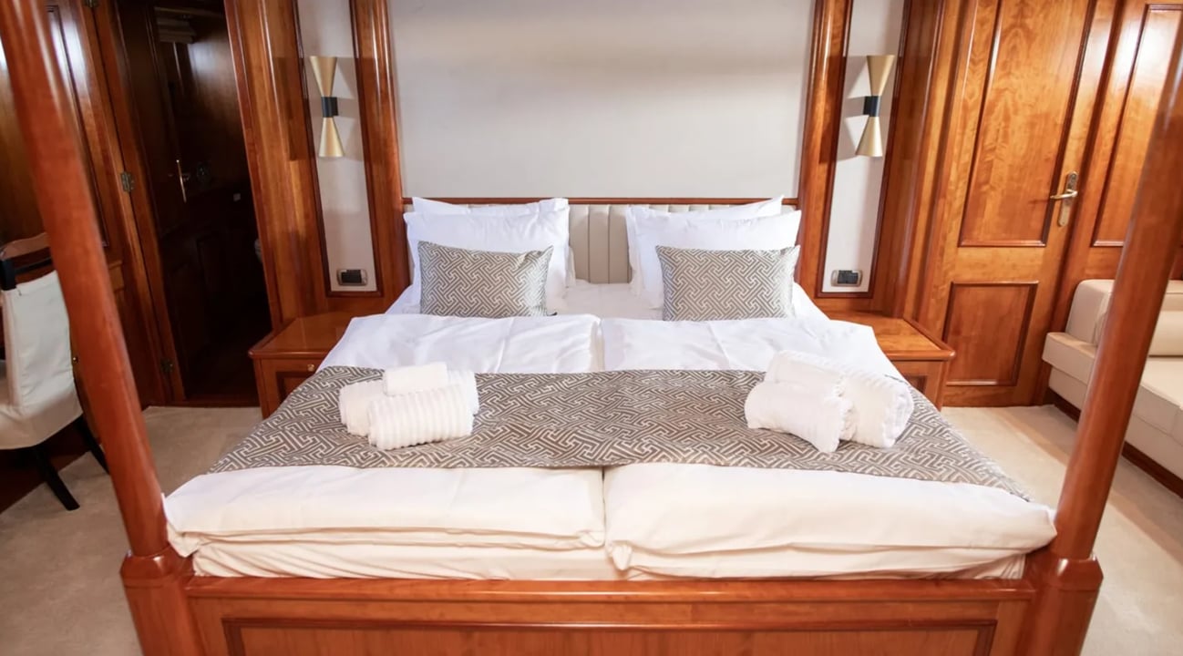 yacht image