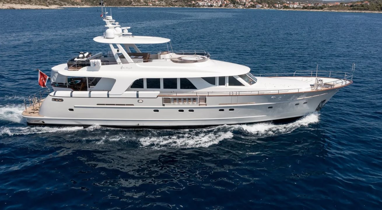 yacht image
