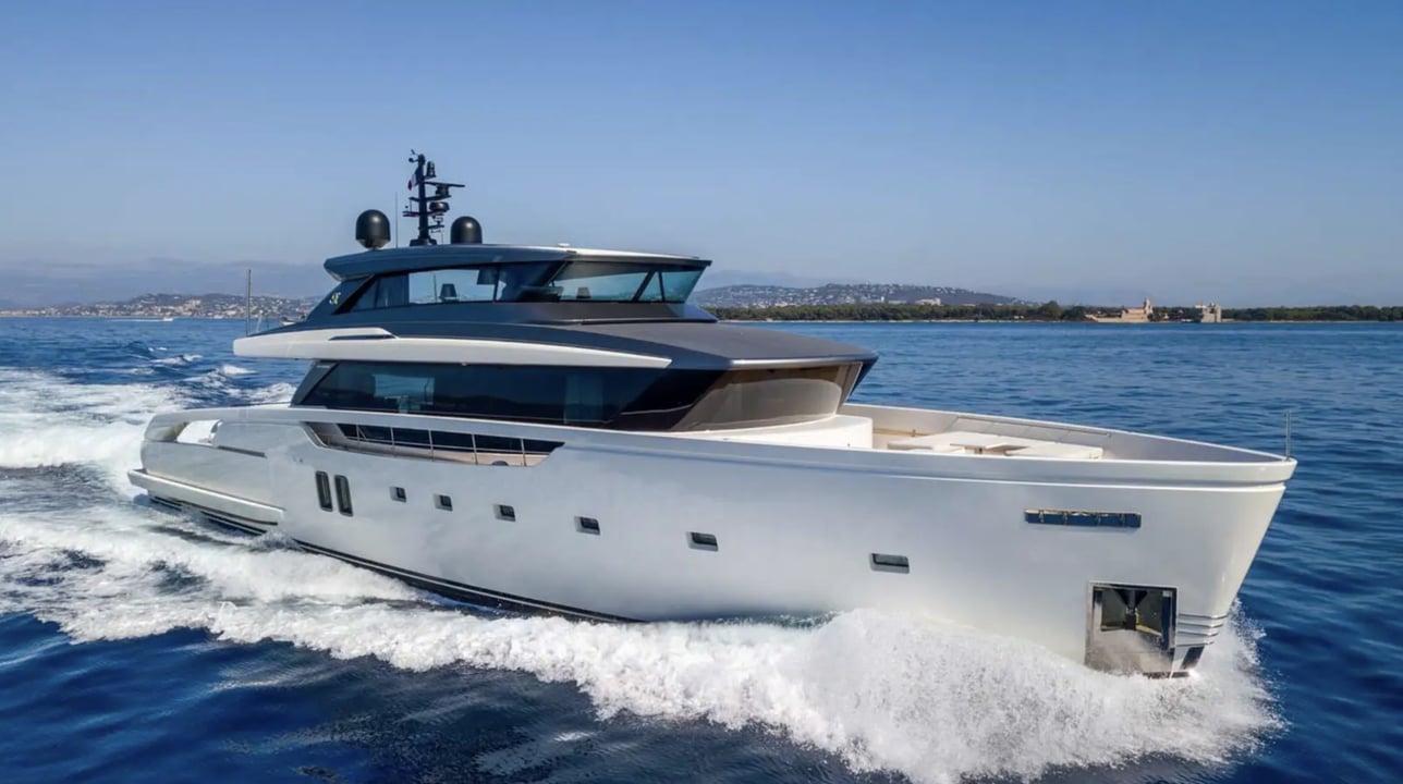yacht image