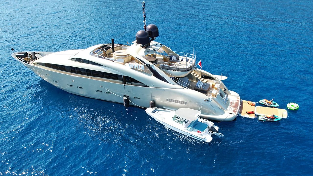 yacht image