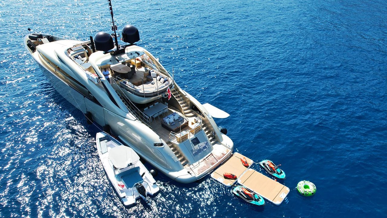 yacht image
