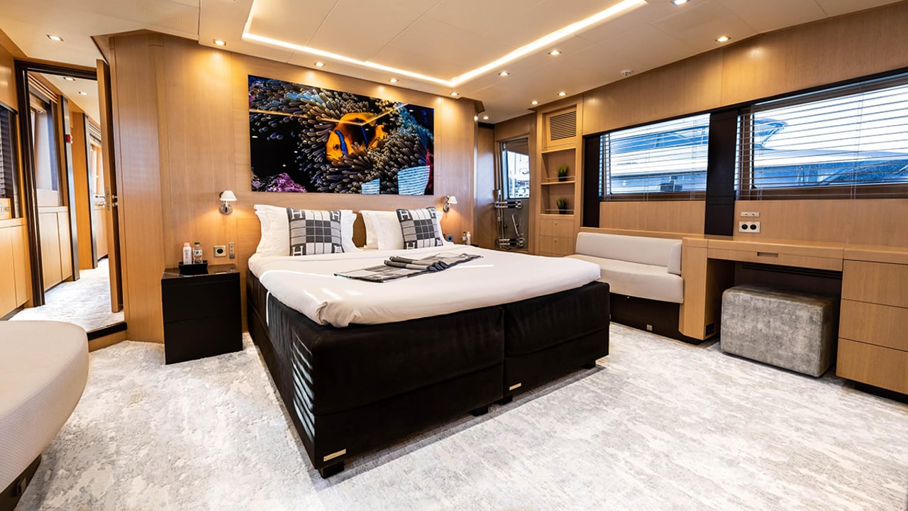 yacht image