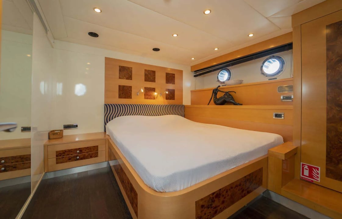 yacht image