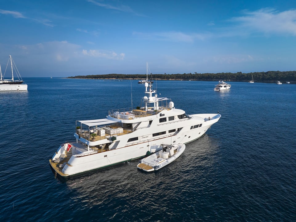 yacht image