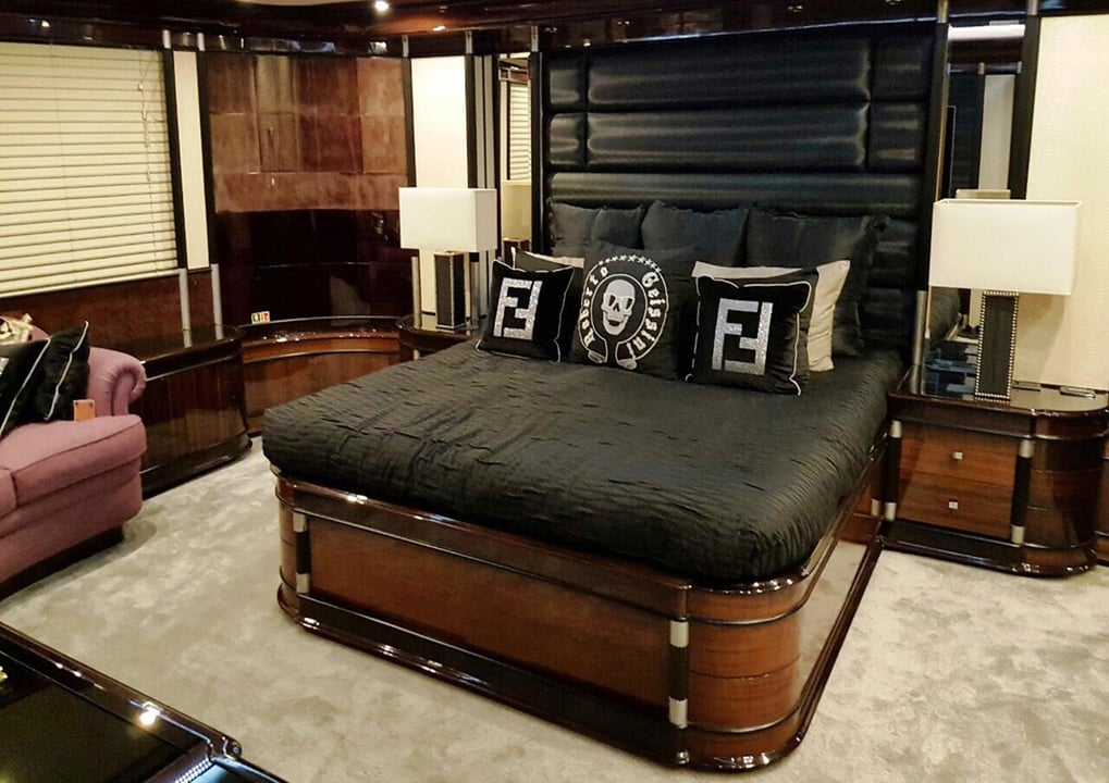 yacht image
