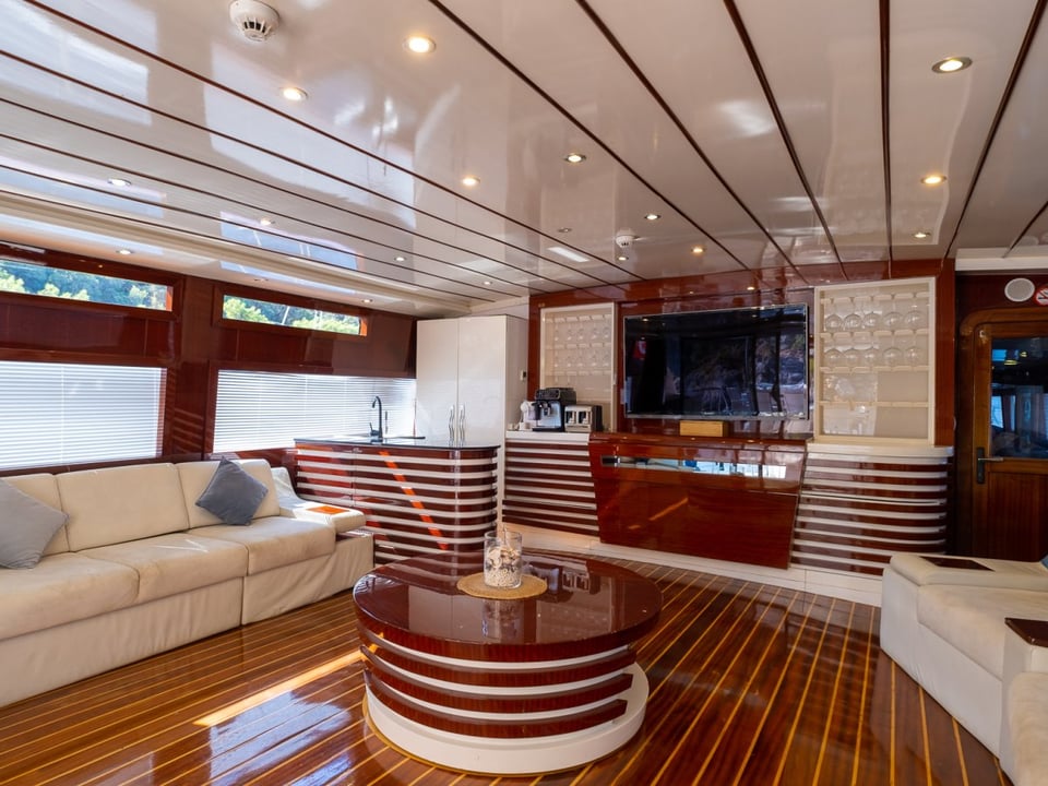yacht image