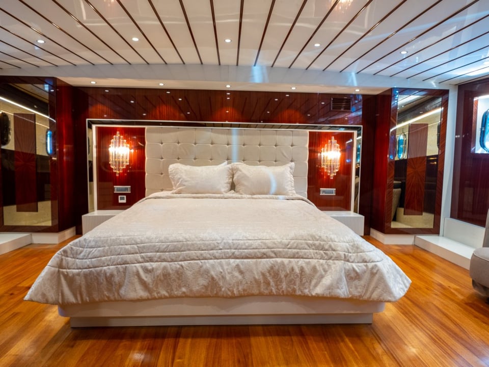 yacht image