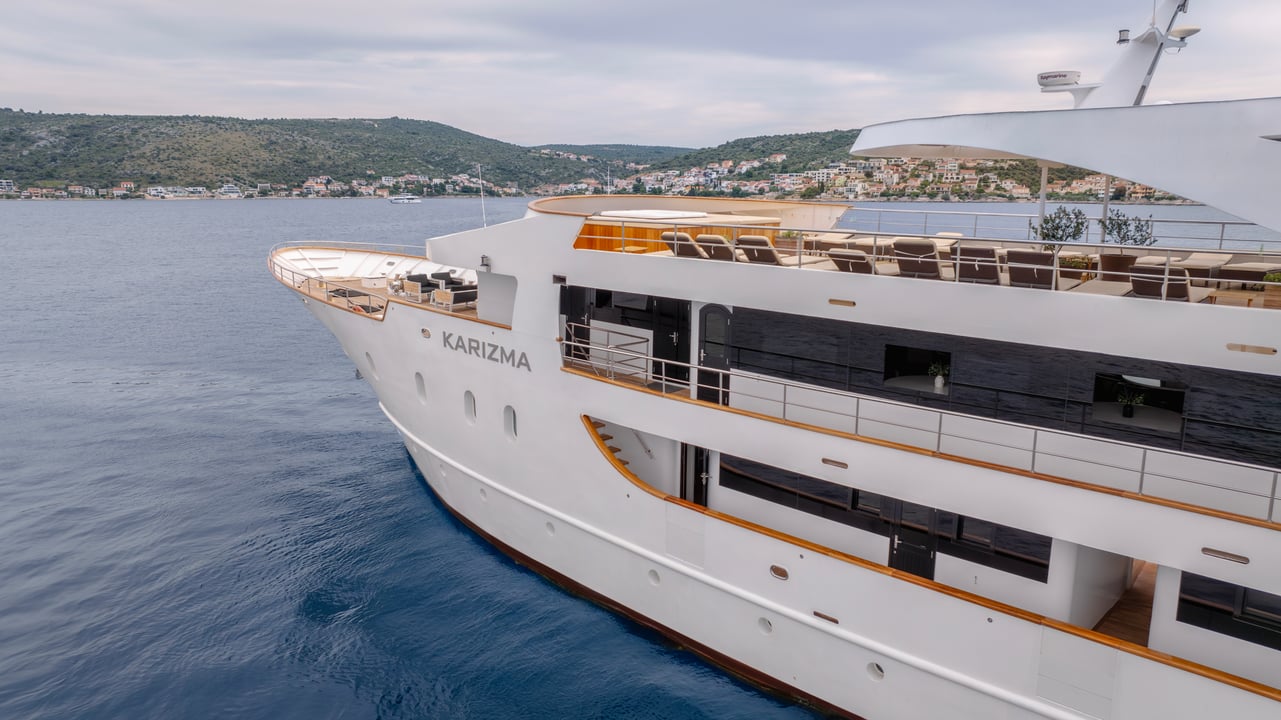 yacht image