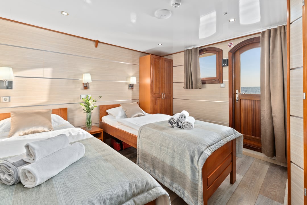 yacht image