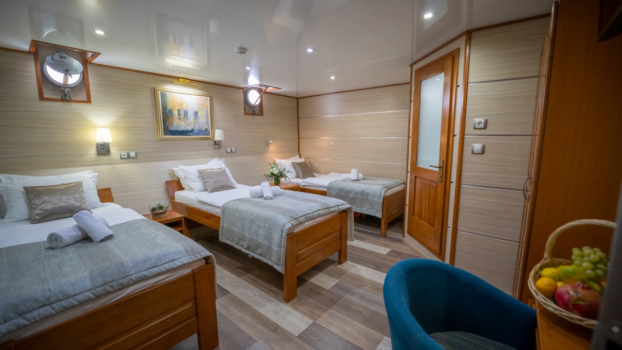 yacht image