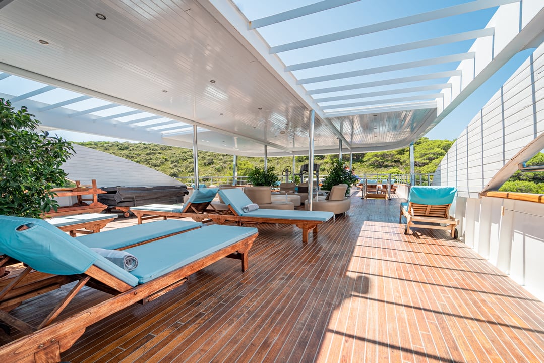 yacht image