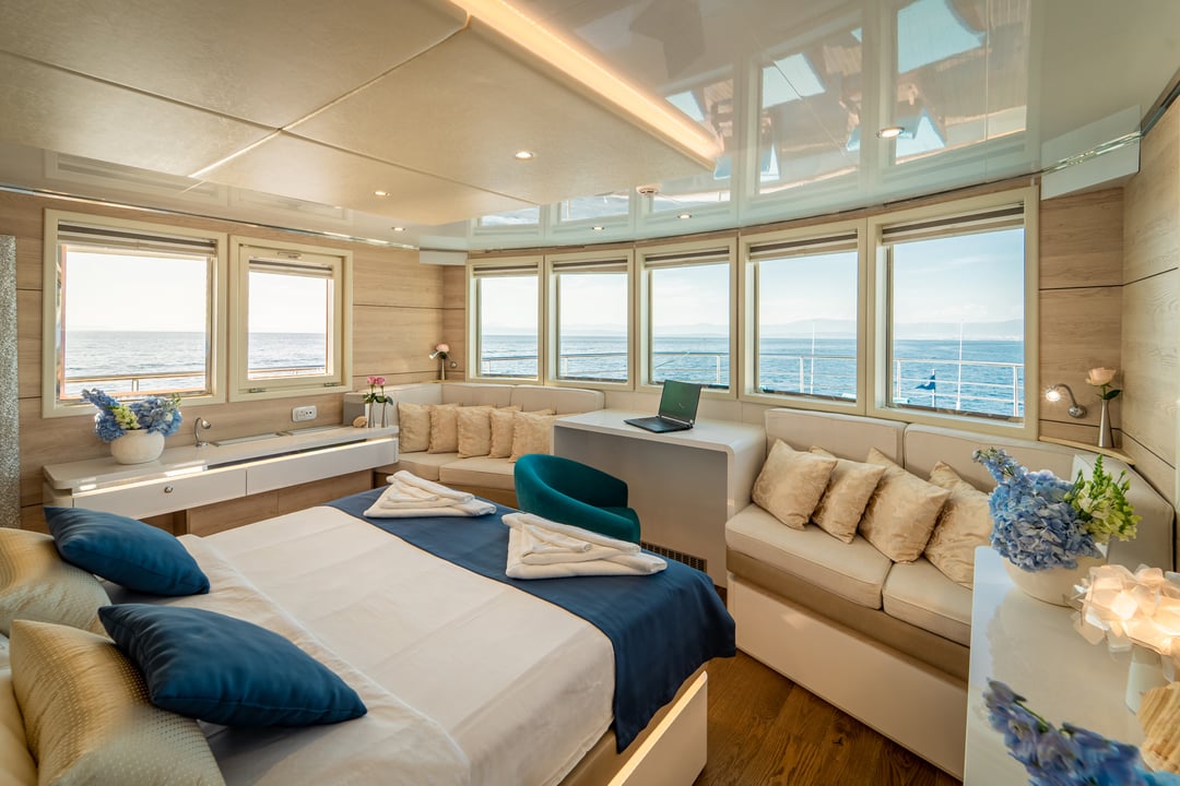 yacht image