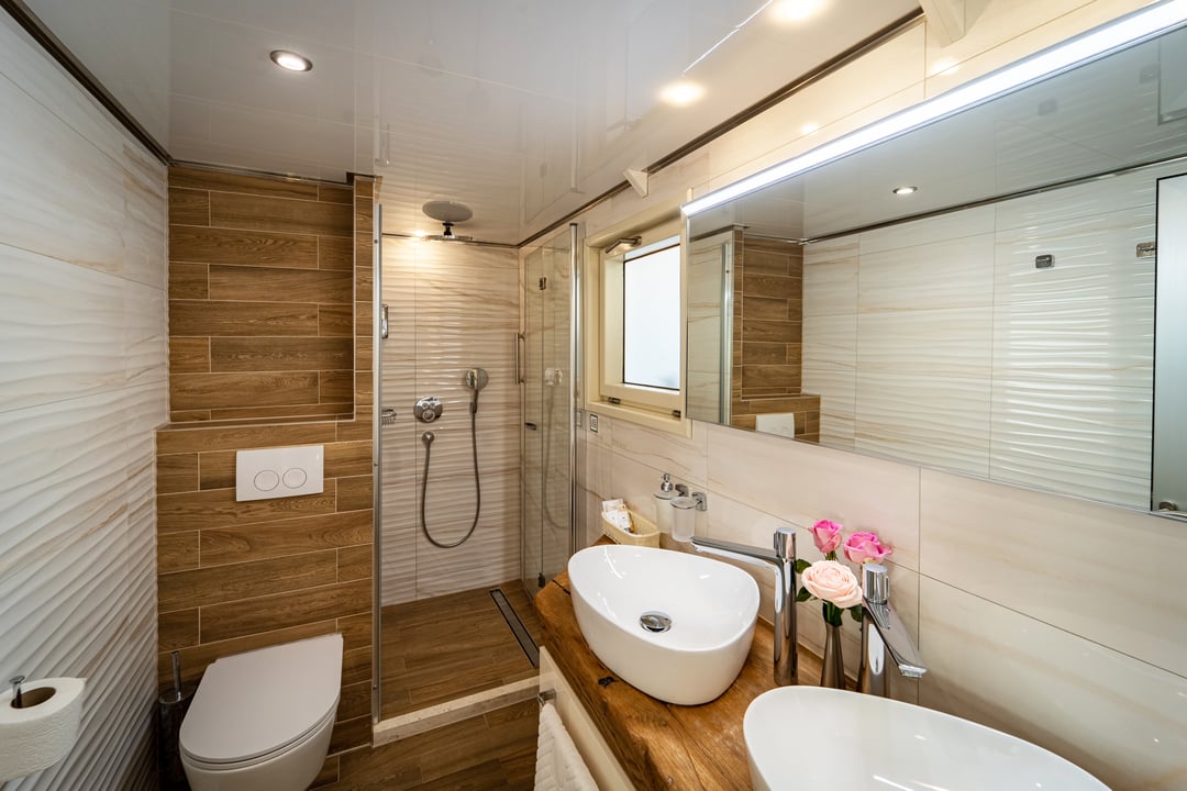 yacht image