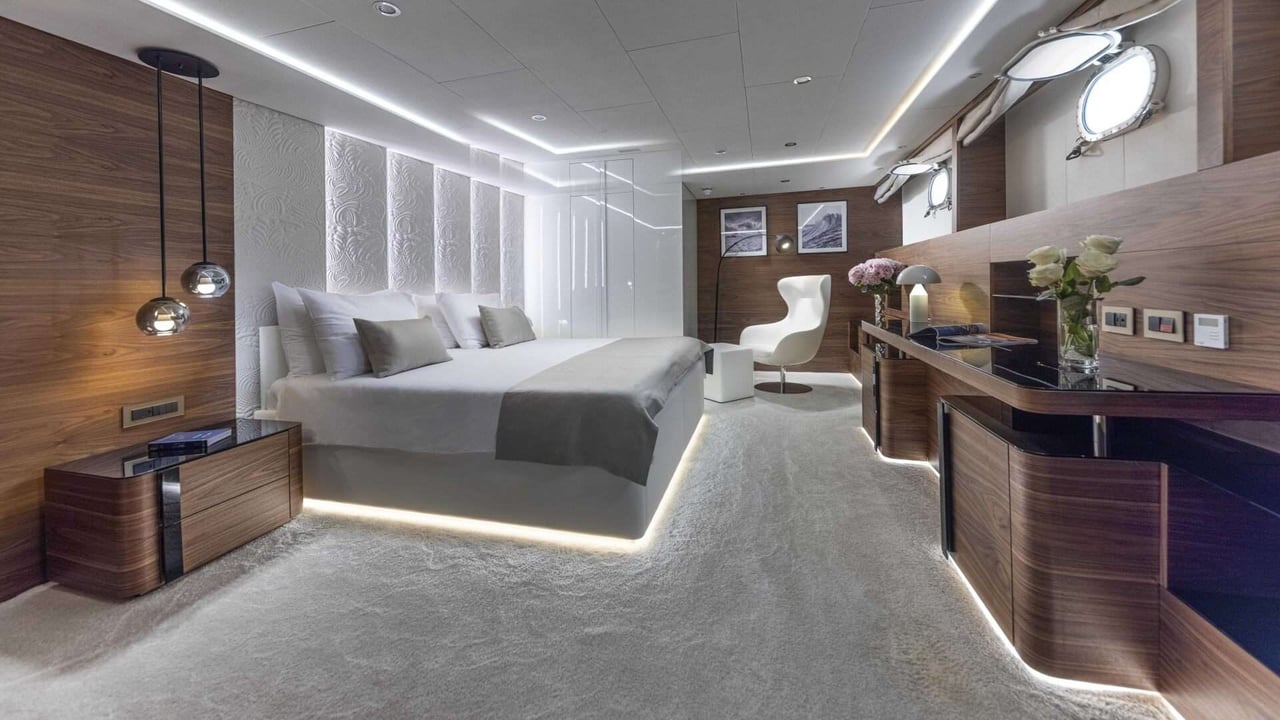 yacht image