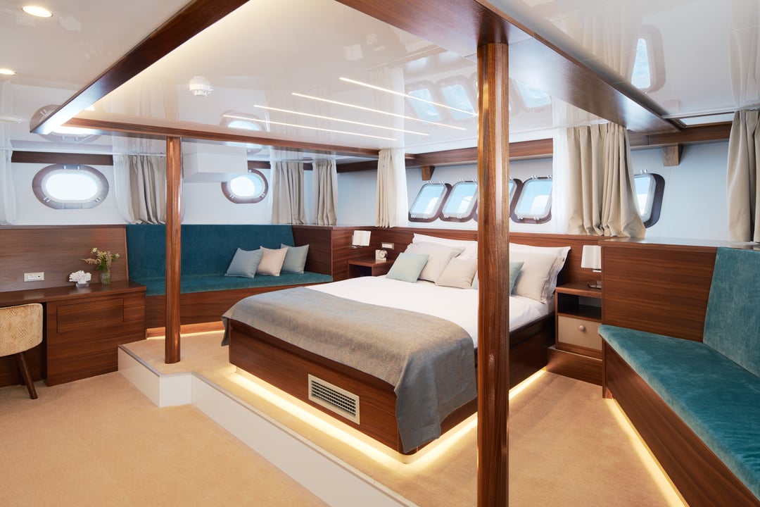 yacht image