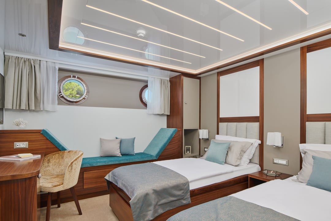 yacht image