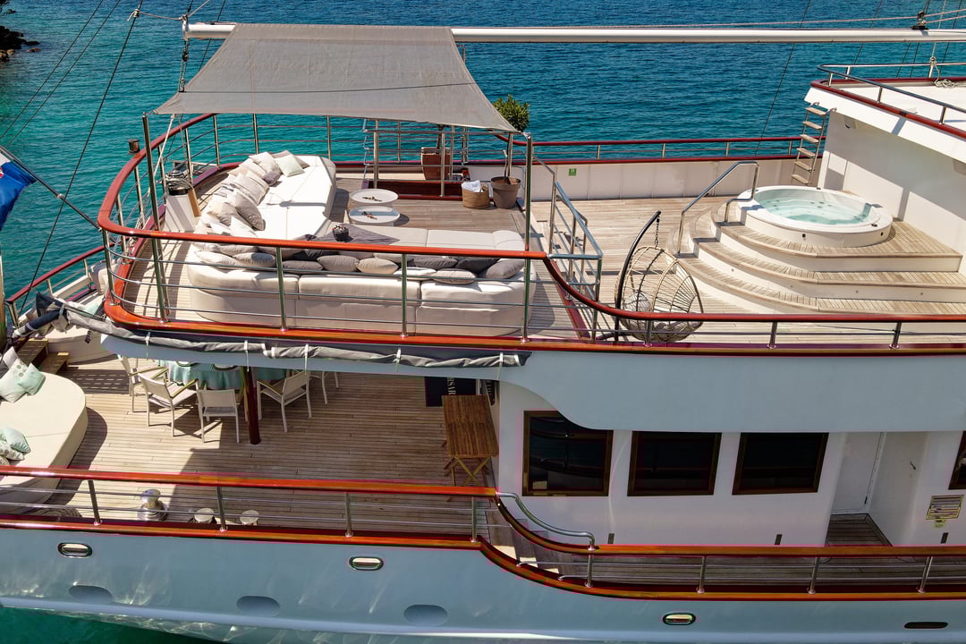 yacht image
