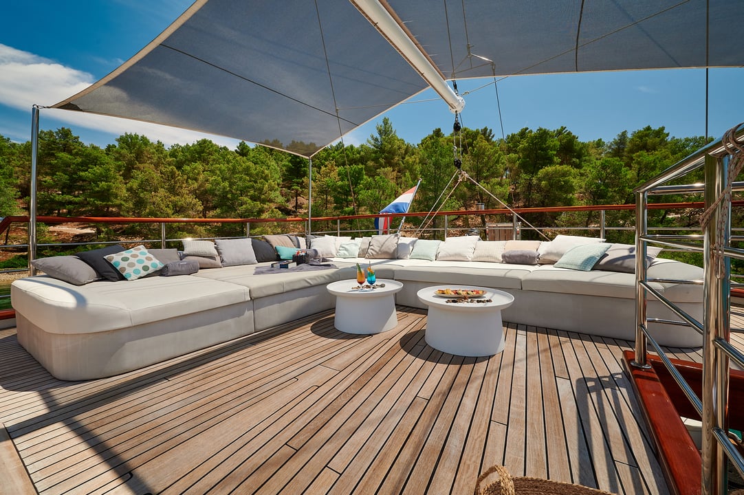 yacht image