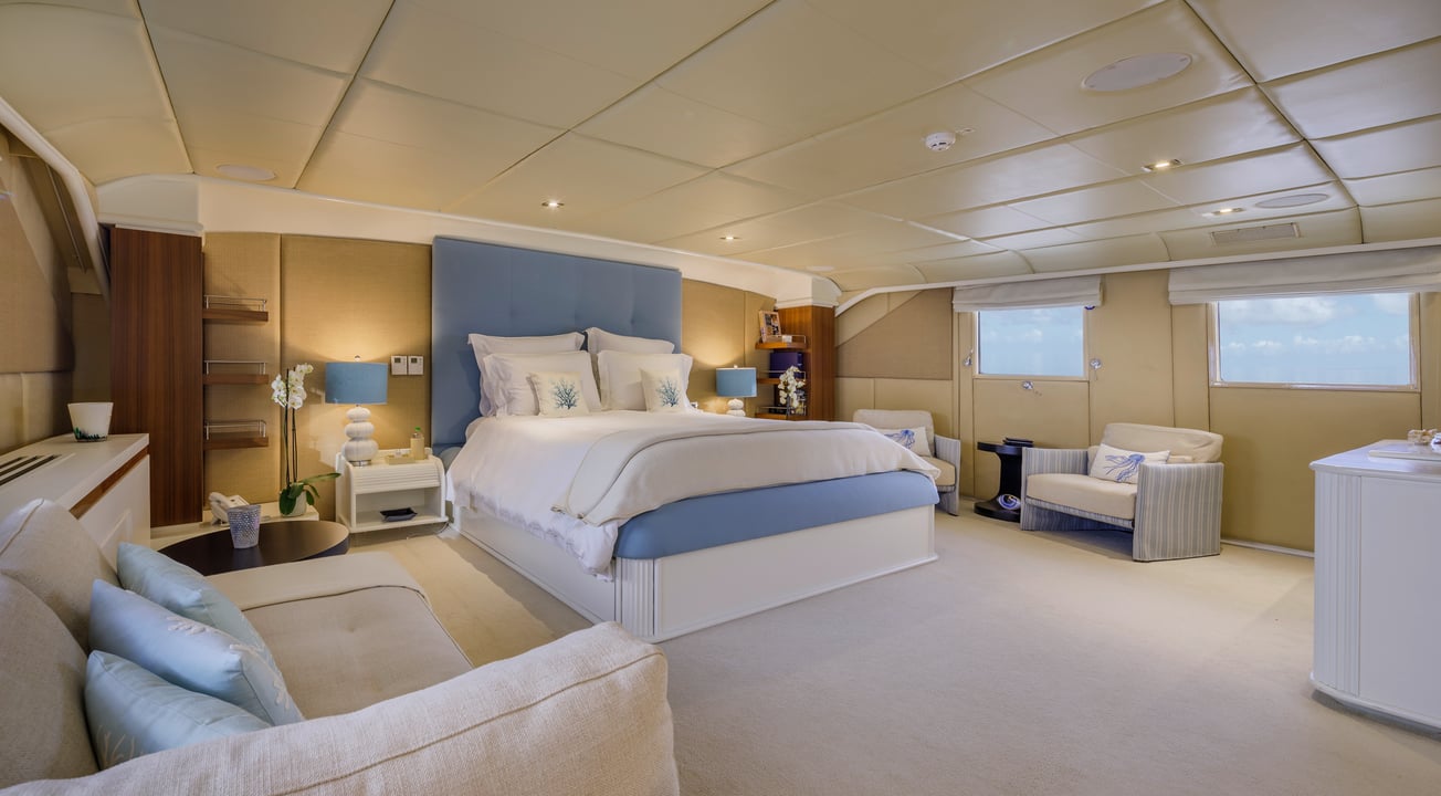 yacht image